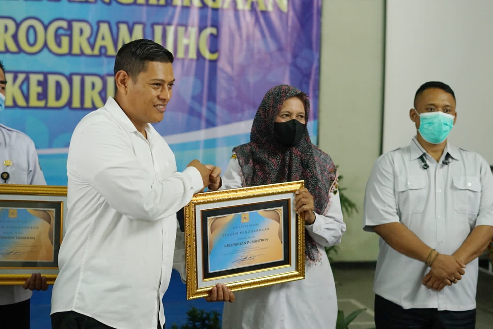 Capaian UHC Kota Kediri 97,72 persen, Wali Kota Kediri Terima Penghargaan dari BPJS Provinsi Jawa Timur