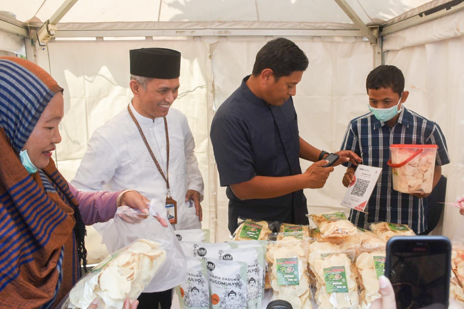 Buka Road to Festival Ekonomi dan Keuangan Syariah 2022, Wali Kota Kediri Dorong UMKM Berlabel Halal Untuk Wujudkan Kota Kediri Sebagai Destinasi Wisata Halal