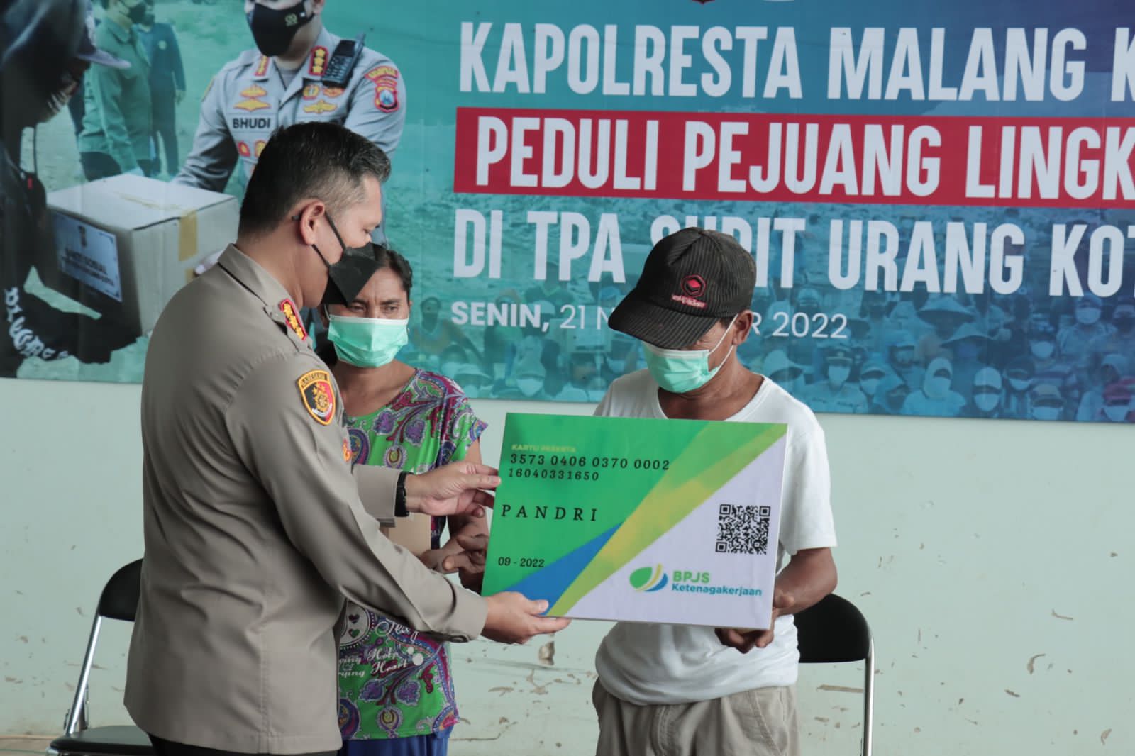 Beri Bantuan Sosial, Polresta Malang Kota Penuhi Janjinya Pada Pejuang Lingkungan Hidup