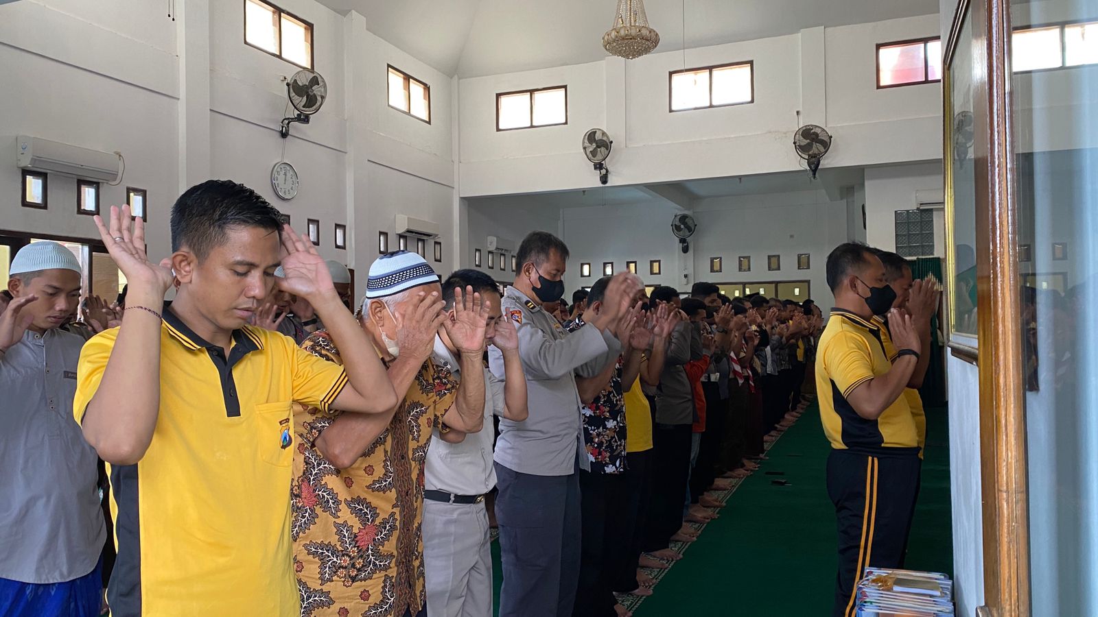Polres Kediri Gelar Shalat Gaib Untuk Korban Gempa Cianjur