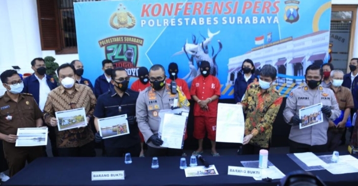 Rugikan Ratusan Miliyard Ahliwaris, Mafia Tanah di Surabaya Berhasil Ditangkap Polisi