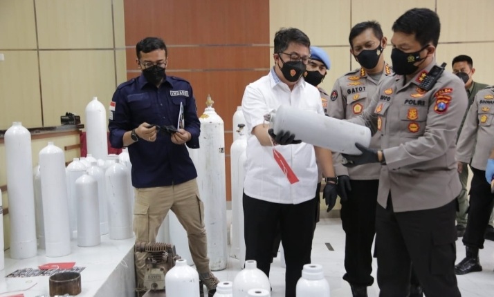 Polda Jatim Bongkar Penjualan Tabung Oksigen Palsu di Surabaya