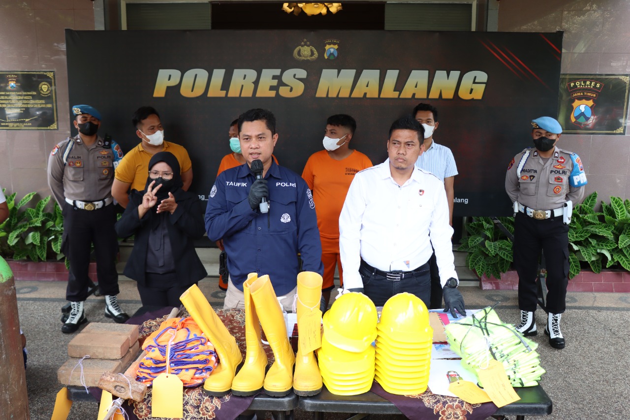 Polisi Tetapkan 2 Tersangka Kasus Pembongkaran Fasilitas Stadion Kanjuruhan Malang